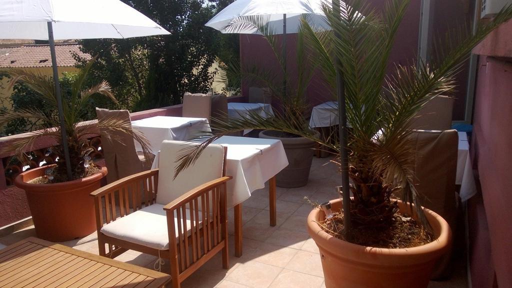 Hotel Le 126 Fréjus Esterno foto